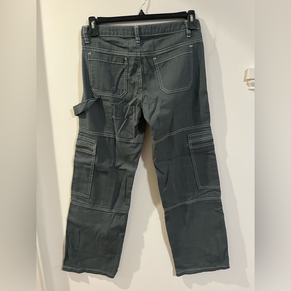 Cargo pants - Picture 2 of 3